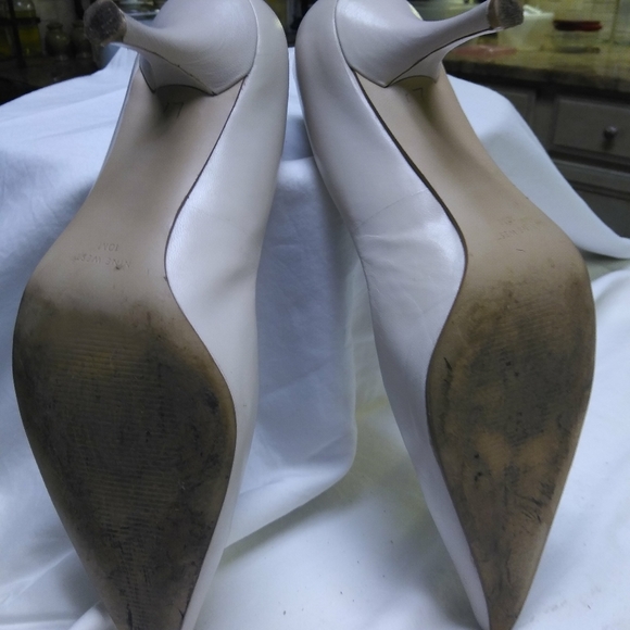 Nine West Classic Pump - Picture 2 of 4